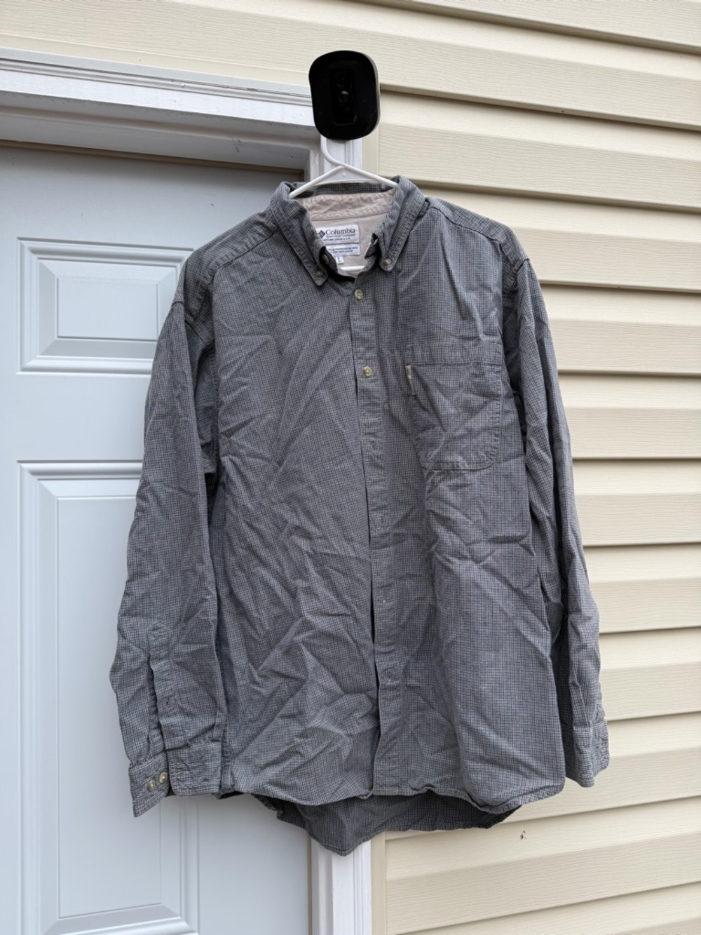 Columbia Men's Gray Button-Up Shirt Plaid Shirt sz large